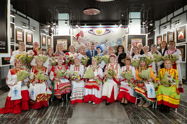 Глава Чувашии Олег Николаев и лидеры «Женского движения Единой России» поддерживают матерей участников СВО