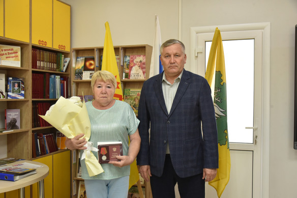 В Ибресинском муниципальном округе состоялось чествование наградами бойцов, мужество и героизм которых оценен по достоинству