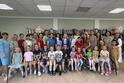В День защиты детей в Чувашской республиканской детско-юношеской библиотеке состоялась акция «Всегда рядом»
