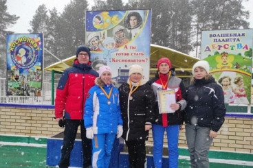 Команда лыжников Ибресинского муниципального округа призеры лыжной эстафеты работников образования Чувашской Республики