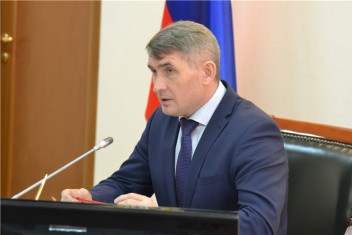 Глава Чувашии Олег Николаев предложил централизовать закупки в сфере питания школьников 
