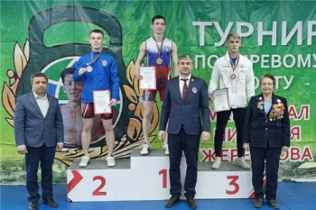  Гиревик Иван Майоров - мастера спорта России&nbsp;