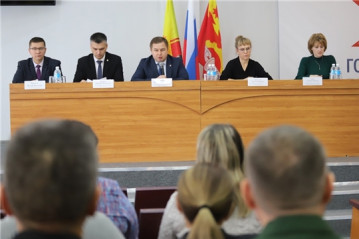 В городе Канаш прошло рабочее совещание по вопросам взаимодействия координационных центров по помощи семьям мобилизованных граждан
