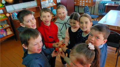 Под пасхальным солнцем